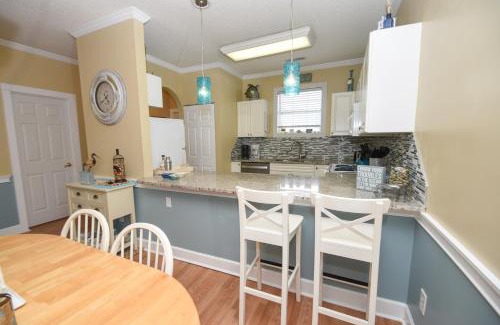 Central Myrtle Beach Apartment | 4673 Wild Iris Dr 203 Condo