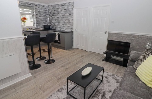 Scurlage Cottage | 48 Gower Holiday Village