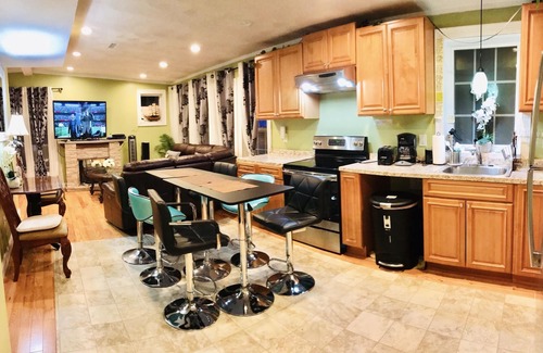 Quincy Apartment | 4BR 6BEDS WOLLASTON BEACH. NearBOSTON3
