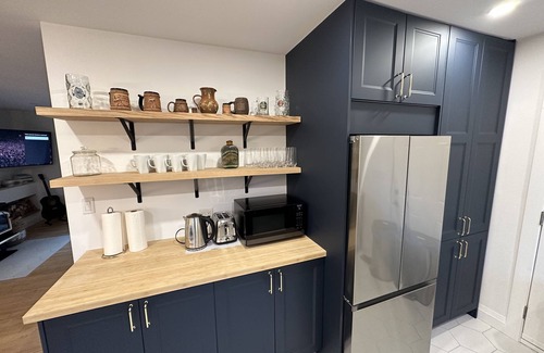 Carling Cottage | 4BR Cottage: Hot Tub, Sauna, Beach Access, Parks