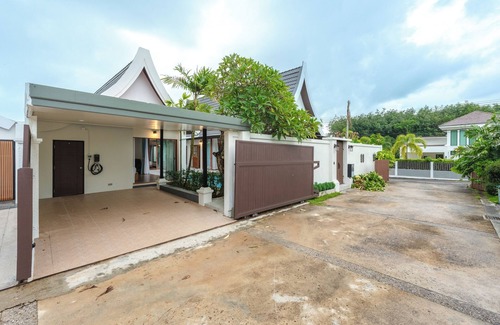 Bang Tao Villa | 4BR Villa Retreat Pool & Wildlife V227
