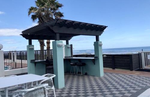 South Padre Island Apartment | 5 BEDROOM BEACHFRONT CONDO - 2nd Floor