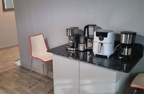 Freetown Apartment | 5 Bedroom immaculate house in Freetown very close to all popular beaches .