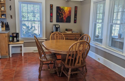East Springfield House | 5 lakefront acres with DIRECT beach access from property