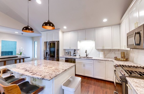 Montopolis House | 5 Mi to Dtwn Austin: Vibrant Home w/Patio