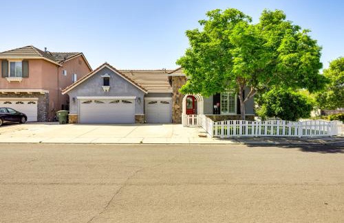 Modesto House | 5 Mi to Dtwn Modesto Family Home with Patio!
