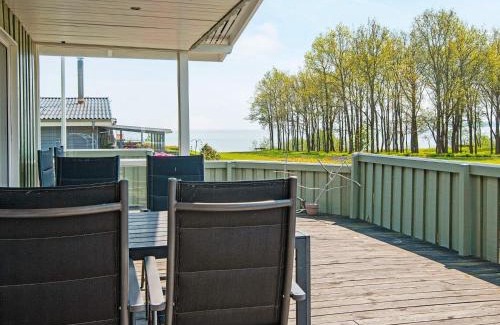 Pøt Strandby House | 5 person holiday home in Juelsminde-By Traum