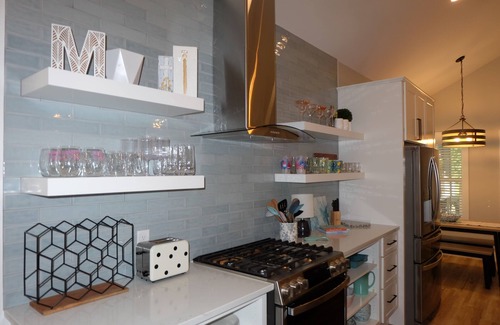 Seagrove Beach Cottage | 5 Star New cottage in Old Seagrove. Small heated pool. Close to beach!