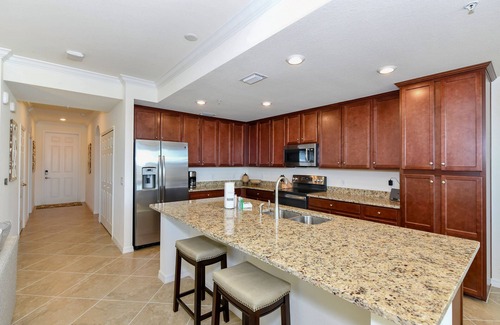 Lakewood Ranch Condo | 5 Star Ratings at Lakewood National