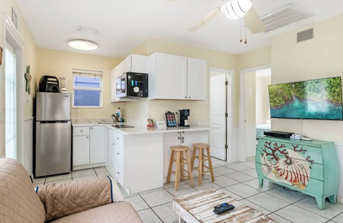Indian Rocks Beach Cottage | 50 Steps to Beach, Family Friendly, Heated Pool