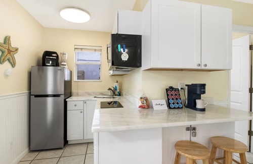 Indian Rocks Beach Cottage | 50 Steps to Beach, Family Friendly, Heated Pool