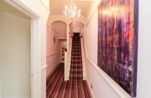 South Cliff House | 50 West Street Edelweiss