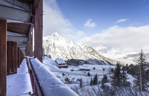 Arc-2000 Apartment | 50m from ski slopes, 9th floor, view mountain, balcony, tv, 28m², Les Arcs