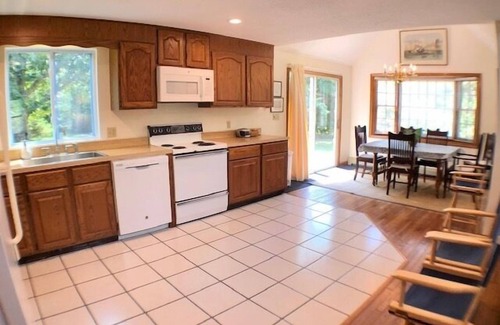 Campground Landing House | 528 Feet To Private Association Beach (2242)