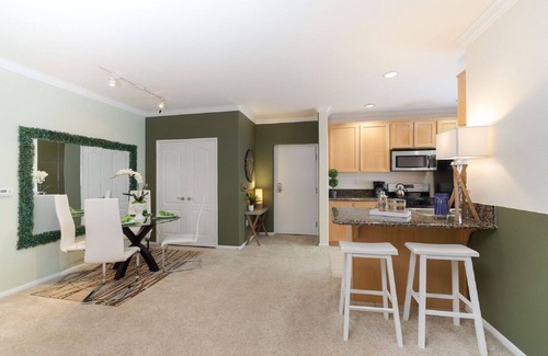 City West Apartment | #540263 Dual-Master DTLA Suite
