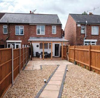 Weston on Trent House | 57 m² House ∙ 2 bedrooms ∙ 5 guests