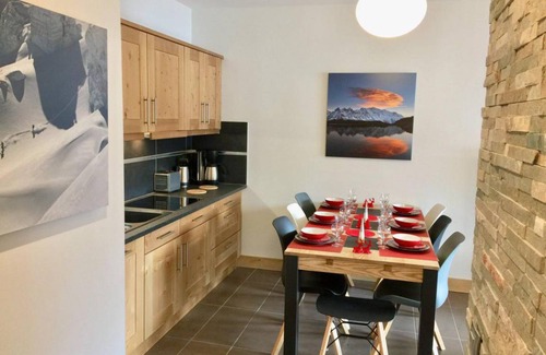 Champagny-en-Vanoise Apartment | 59 m² Apartment ∙ 2 bedrooms ∙ 6 guests