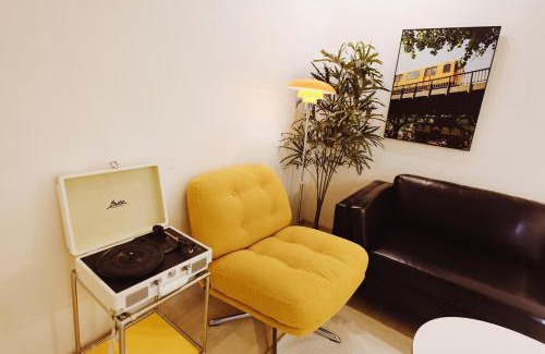 Yeoksam Villa | 5Min Walk to Hanti Station, Gangnam City Center, Daechi Education District, Prime Location, Parking Available, Entrance Exam Friendly, Near Department Stores & Apgujeong Rodeo