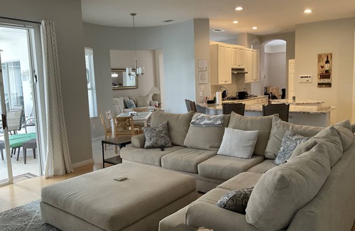 Ridgewood Lakes House | 5Star 4BD 3Bath Home Pool Golf Course-Great Location