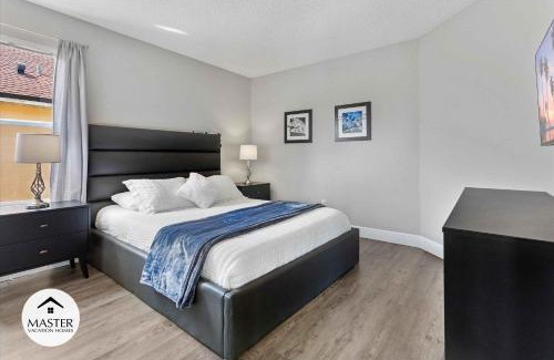 Seasons House | 6 Bedrooms 45 Bathrooms Seasons 1270 Sb