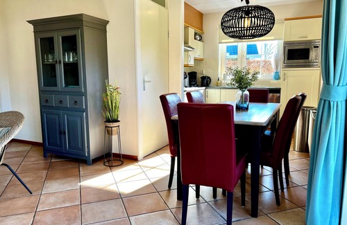 Sint Maartensvlotbrug House | 6-person holiday villa, modern furnished, WiFi