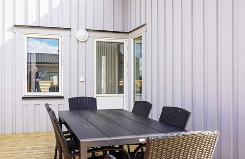 Lokholmen House | 6 person holiday home in STRÖMSTAD