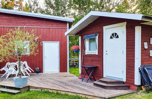 Monsteras House | 6 person holiday home in MÖNSTERÅS