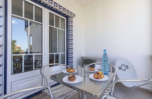 Oura Apartment | 60 m² Apartment ∙ 1 bedroom ∙ 4 guests
