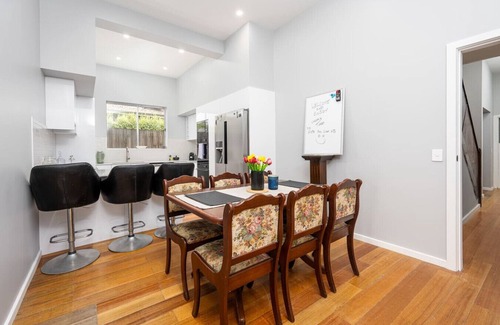 Footscray House | 61 Ballarat Rd, Footscray