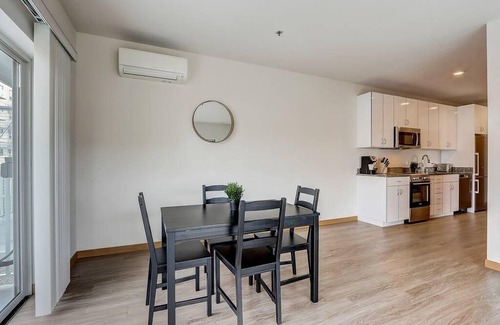 Lower East Side Apartment | 62 m² Apartment ∙ 1 bedroom ∙ 2 guests