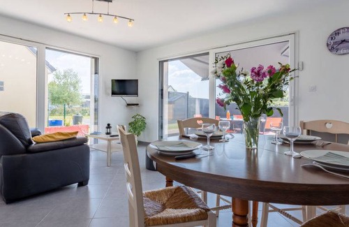 Saint-Germain-sur-Ay House | 68 m² House ∙ 2 bedrooms ∙ 4 guests