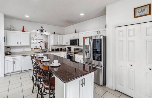 Seasons House | 7/6.5 Beautiful Vacation home with private pool, and much more!