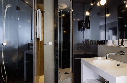 7th Arrondissement Hotel | 7 Eiffel by Malone