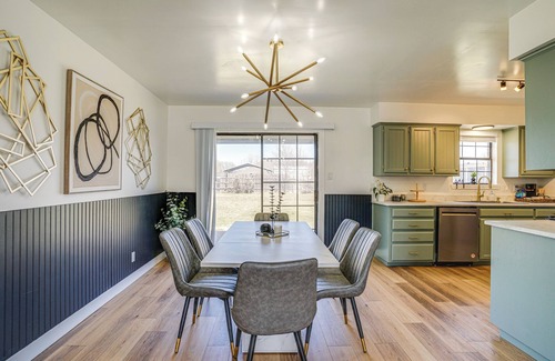 Bridgeport House | 7 Mi to Lake Bridgeport: Home w/Yard & Grill!