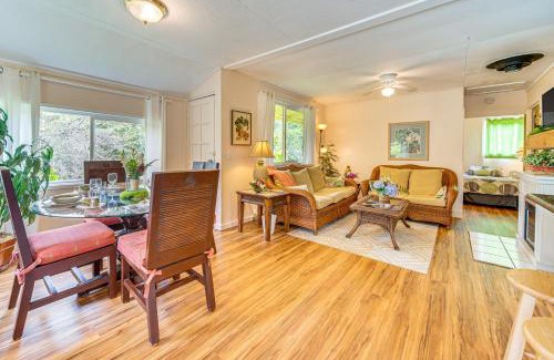 Volcano House | 7 Mi to Volcanoes NP Serene Cottage with Deck!