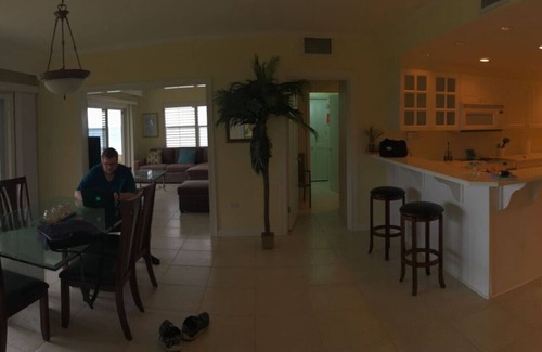 Seven Mile Beach Condo | 7 Mile Beach Front Cayman Condo