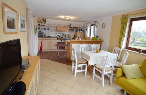 Lichtenhain Apartment | 70 m² Apartment ∙ 1 bedroom ∙ 4 guests