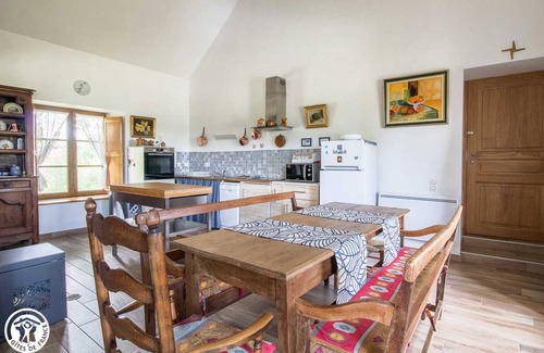 Condat-en-Combraille House | 70 m² Gîte ∙ 1 bedroom ∙ 5 guests