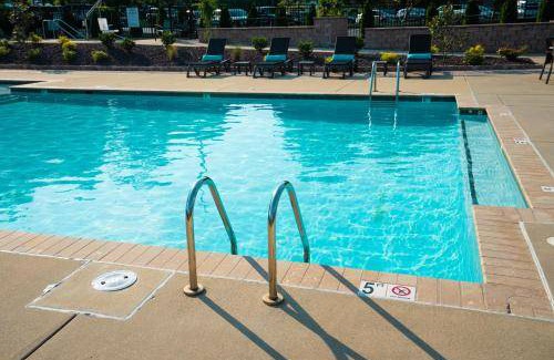 Williamsburg Resort | 70 m² Resort ∙ 6 guests