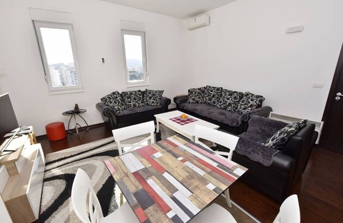 Bar Apartment | 73 m² Apartment ∙ 2 bedrooms ∙ 5 guests