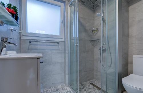 Old Town of Limassol Apartment | 74 Prokymea- Steps from the Sea, Downtown, Balcony