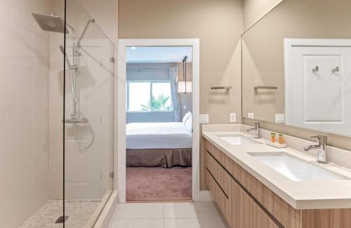 Florida Central Atlantic Coast House | 7462 Magic Village 8guests 4suites near Disney and 192