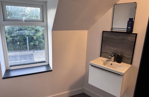 Old Trafford Apartment | 75 m² Apartment ∙ 2 bedrooms ∙ 5 guests