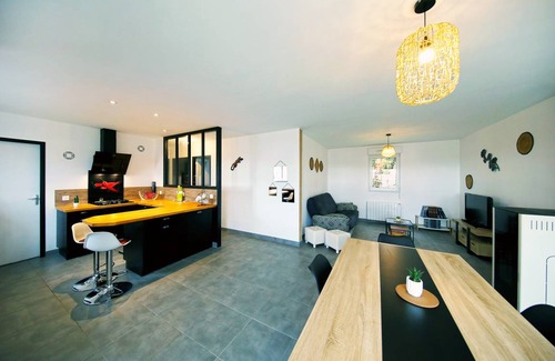 La Lucerne-dʼOutremer House | 75 m² House ∙ 2 bedrooms ∙ 6 guests