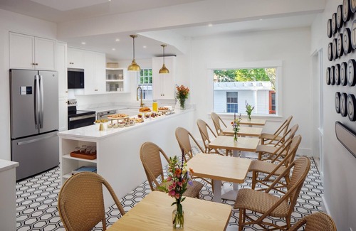 Nantucket Town Hotel | 76 Main Ink Press Hotel