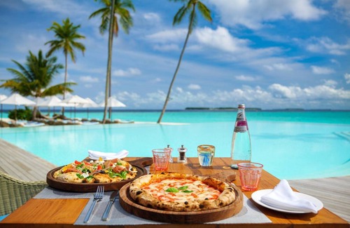 Maagau Island Resort | 770 m² Resort ∙ 2 bedrooms ∙ 127 guests