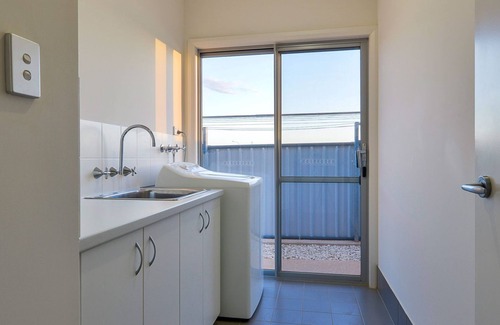 Exmouth House | 78 Madaffari Drive - Private pool