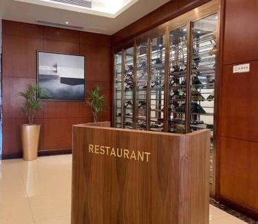 Pointe-Noire Hotel | 8&9Hotel