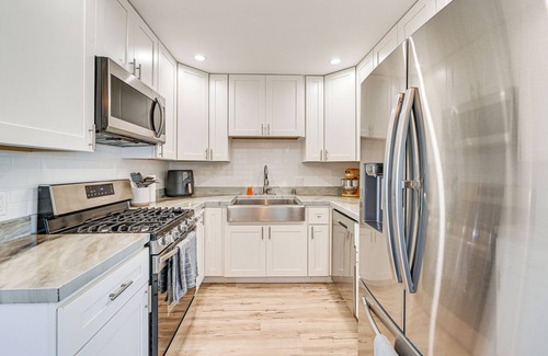 Lincoln Acres House | 8 Mi to Downtown San Diego: Chic Home w/Patio