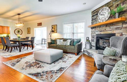 Pilot Mountain House | 8 Mi to Dtwn Mt Airy Mtn-View North Carolina Home